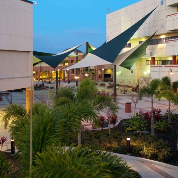 wide angle view of Dale Mabry Campus